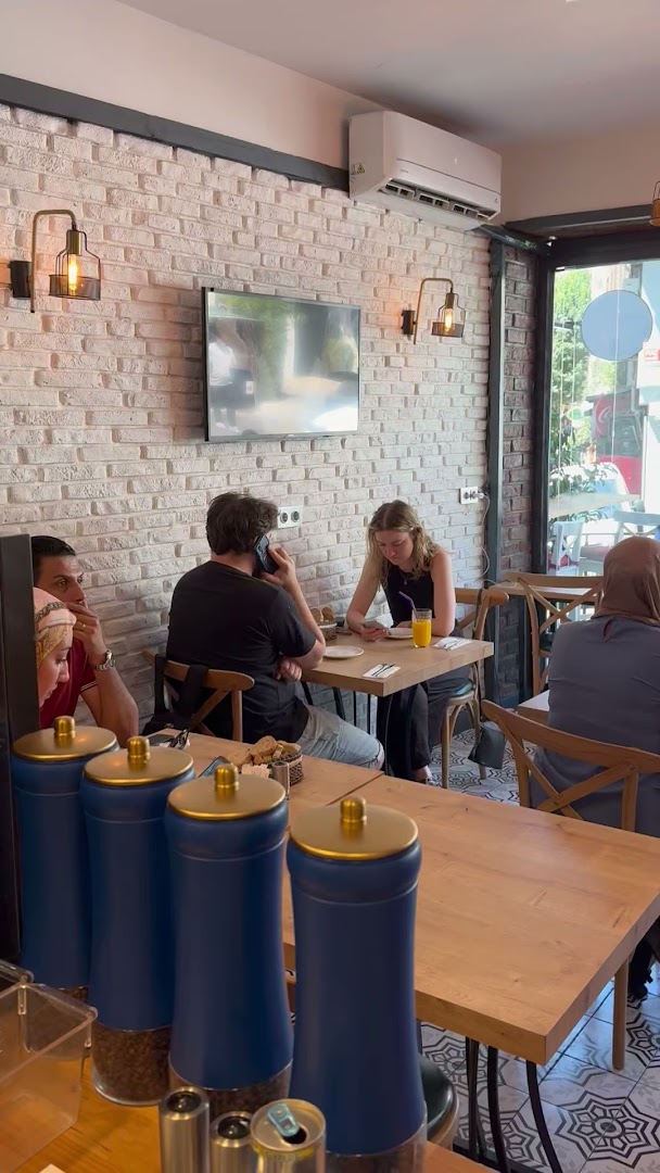 Well Breakfast & Coffee İç Mekan